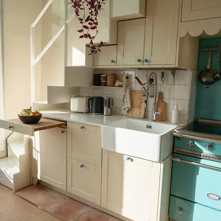 Apartament Skyline, Newly Renovated Gem